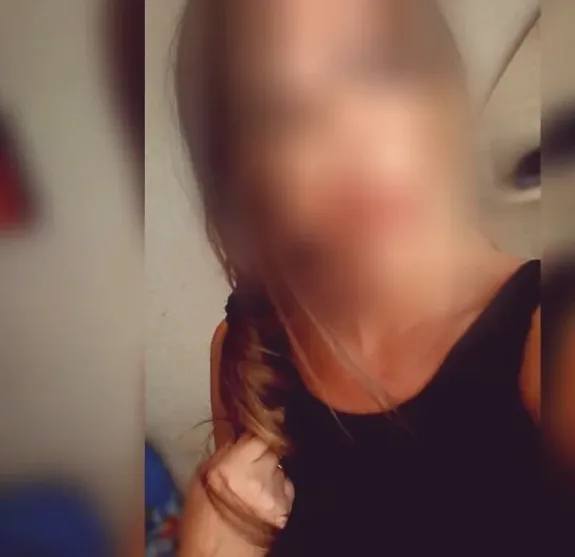 Abril, 32 años