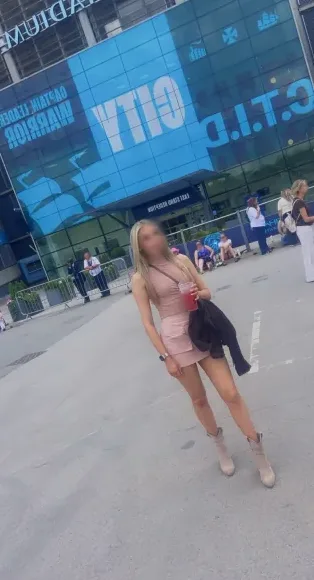 Xiana, 28 años